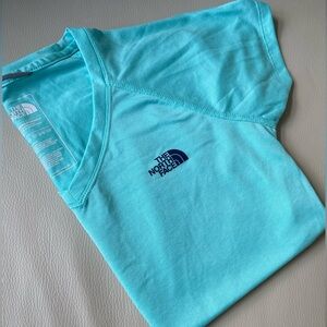 North Face Vneck top